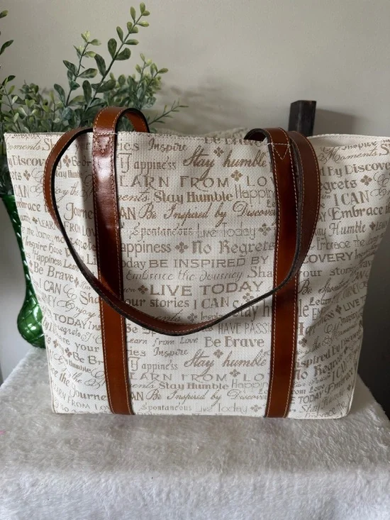 Patricia Nash 10th Anniversary Tote with Dustbag - Picture 7 of 17